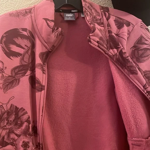 Sporty Puma jacket - Picture 3 of 4